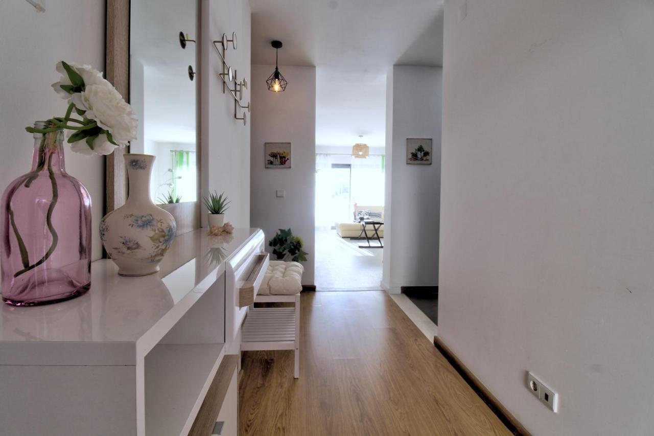 Center Location, Ac, Swimming Pool, And Parking Apartment Olhao Exterior photo